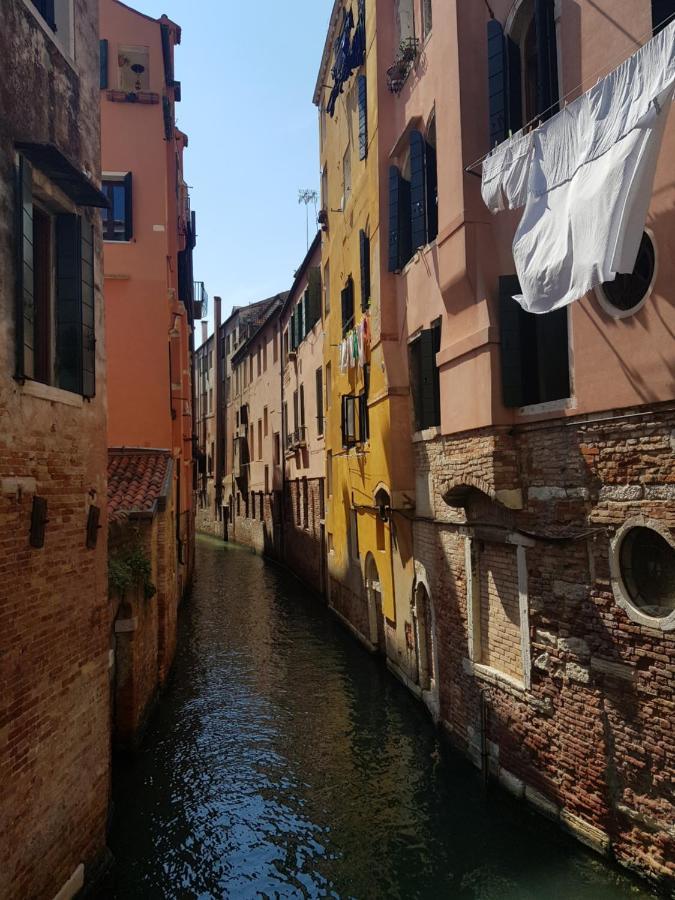The Secret Garden In The Very Heart Of Venedig Exterior foto